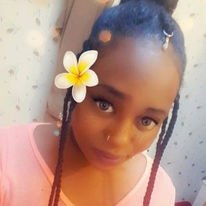 Meet your Posher, Ashlie